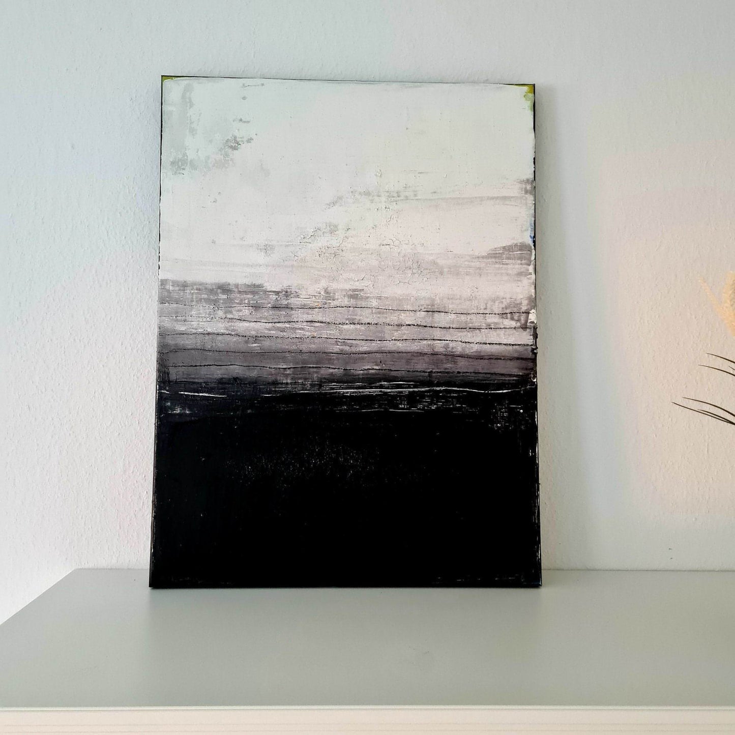 schwarzweißes Abstraktes Gemälde "Zwei Seiten (2)" aus regionalen Hölzern mit minimalistischem Design Abstrakte Bilder & moderne Auftragsmalerei, abstrakte große bilder online kaufen, Auftrags Malere