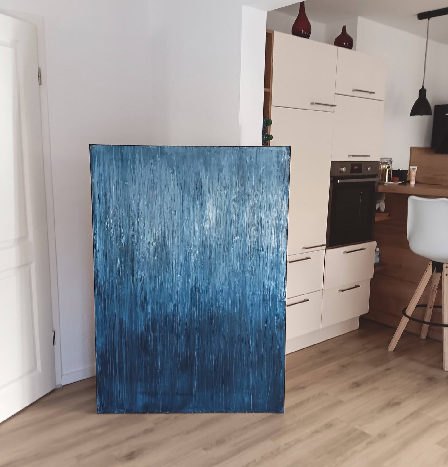 Blaues Gemälde in Kratztechnik mit Nordsee- und Ostsee-Atmosphäre Abstrakte Bilder & moderne Auftragsmalerei, abstrakte große bilder online kaufen, Auftrags Malere