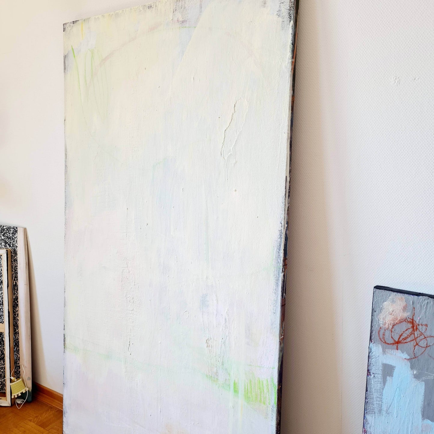 Maßgeschneidertes Kunstwerk: Großes, weißes Gemälde auf Leinwand nach Ihren Wünschen Abstrakte Bilder & moderne Auftragsmalerei, abstrakte große bilder online kaufen, Auftrags Malere