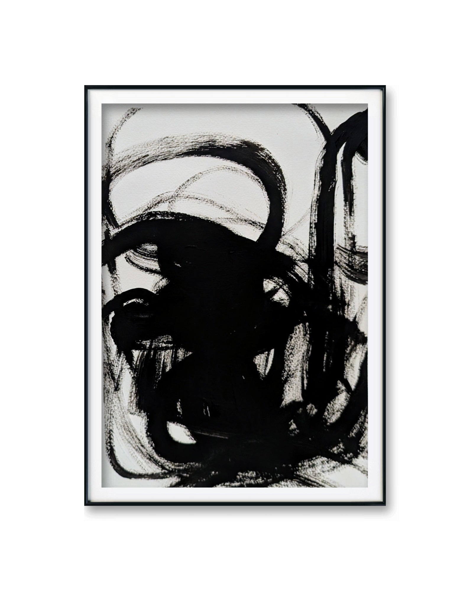 Zeichnungen & Reduktion IV" der Künstlerin Conny Wachsmann: Ein gerahmtes abstraktes Kunstwerk in Schwarz-Weiß mit kühnen, schwungvollen Pinselstrichen auf Karton, die dynamische Kurven und sich überlagernde Formen voller Bewegung schaffen.