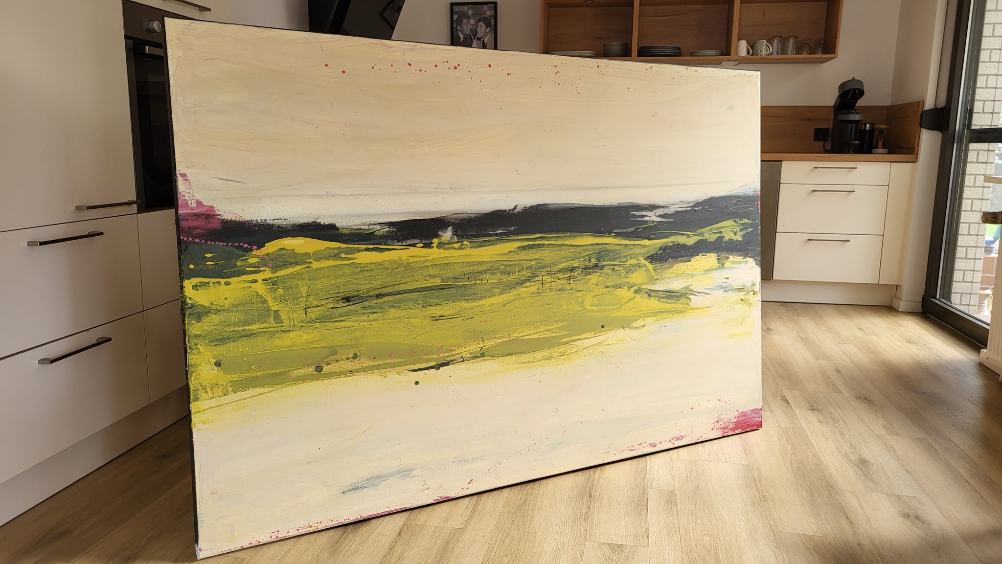 Abstraktes Gemälde in Beige und Olive – XXL Kunstwerk als Blickfang im Wohnraum