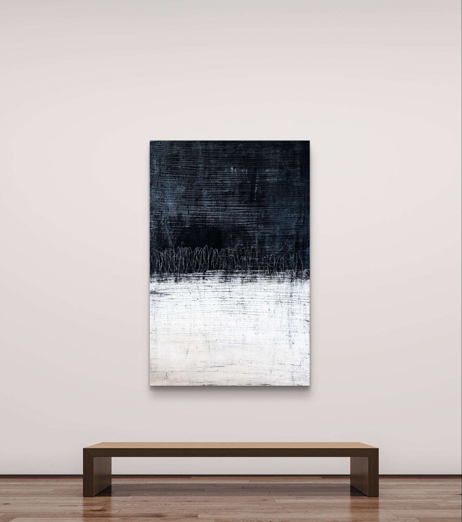 Abstraktes Gemälde Weiß – Schwarzweisse-bilder-schnelllebigkeit – Abstrakte Wandkunst über Sofa
