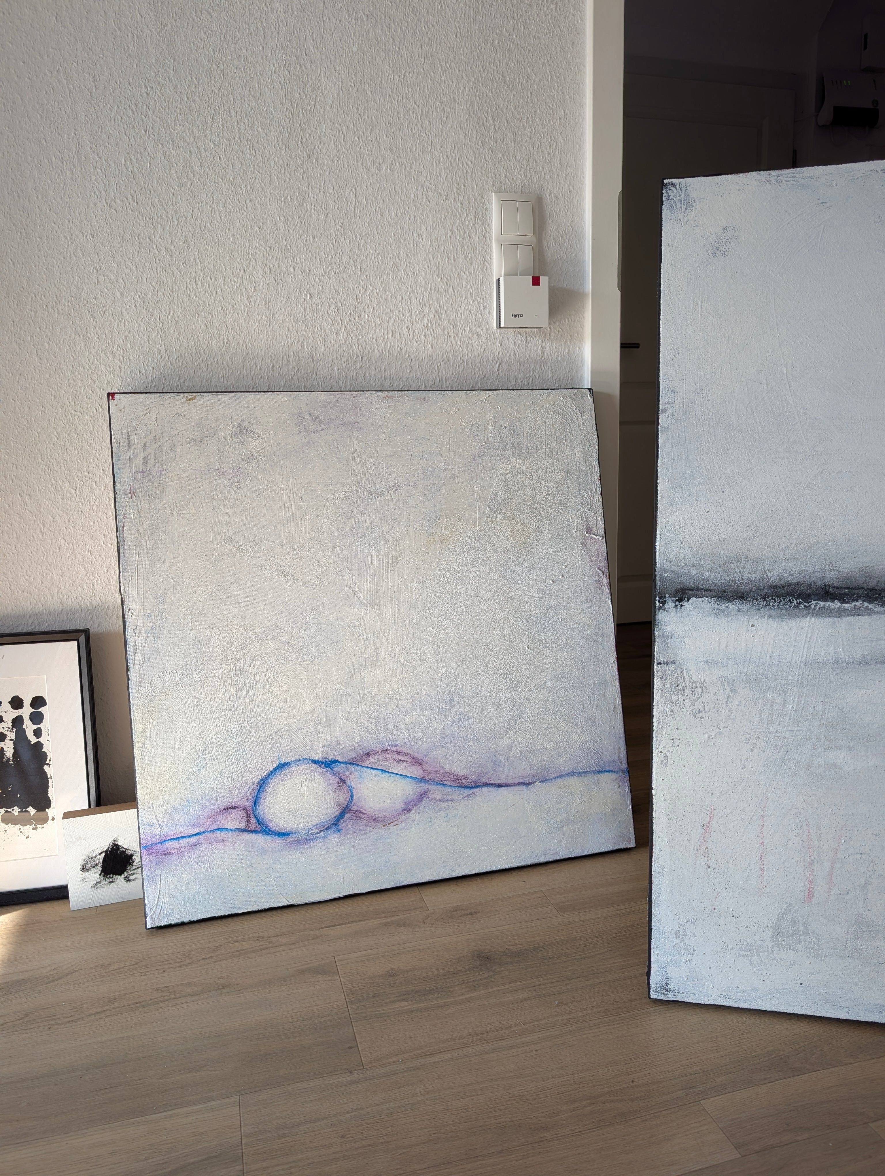 Abstraktes Gemälde – Sommeranfang weiß lila