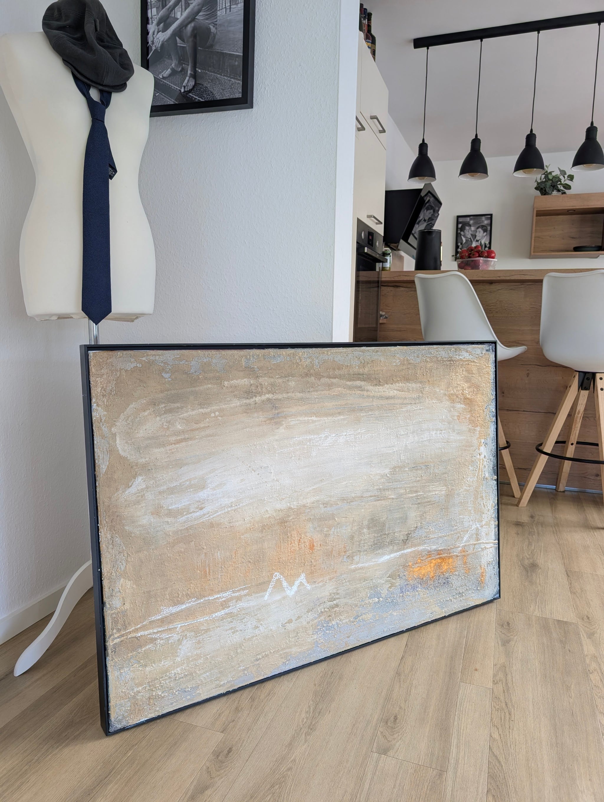 Bild in beige ✦ International ausgestelltes Unikat (Singulart-Kollektion)