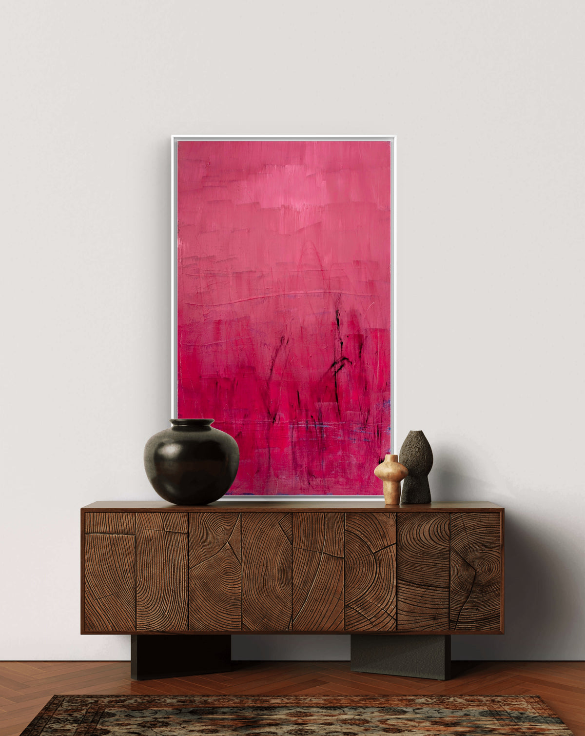 Abstrakte Komposition in rot – Zeitgenössische Kunst in Wohnraumansicht