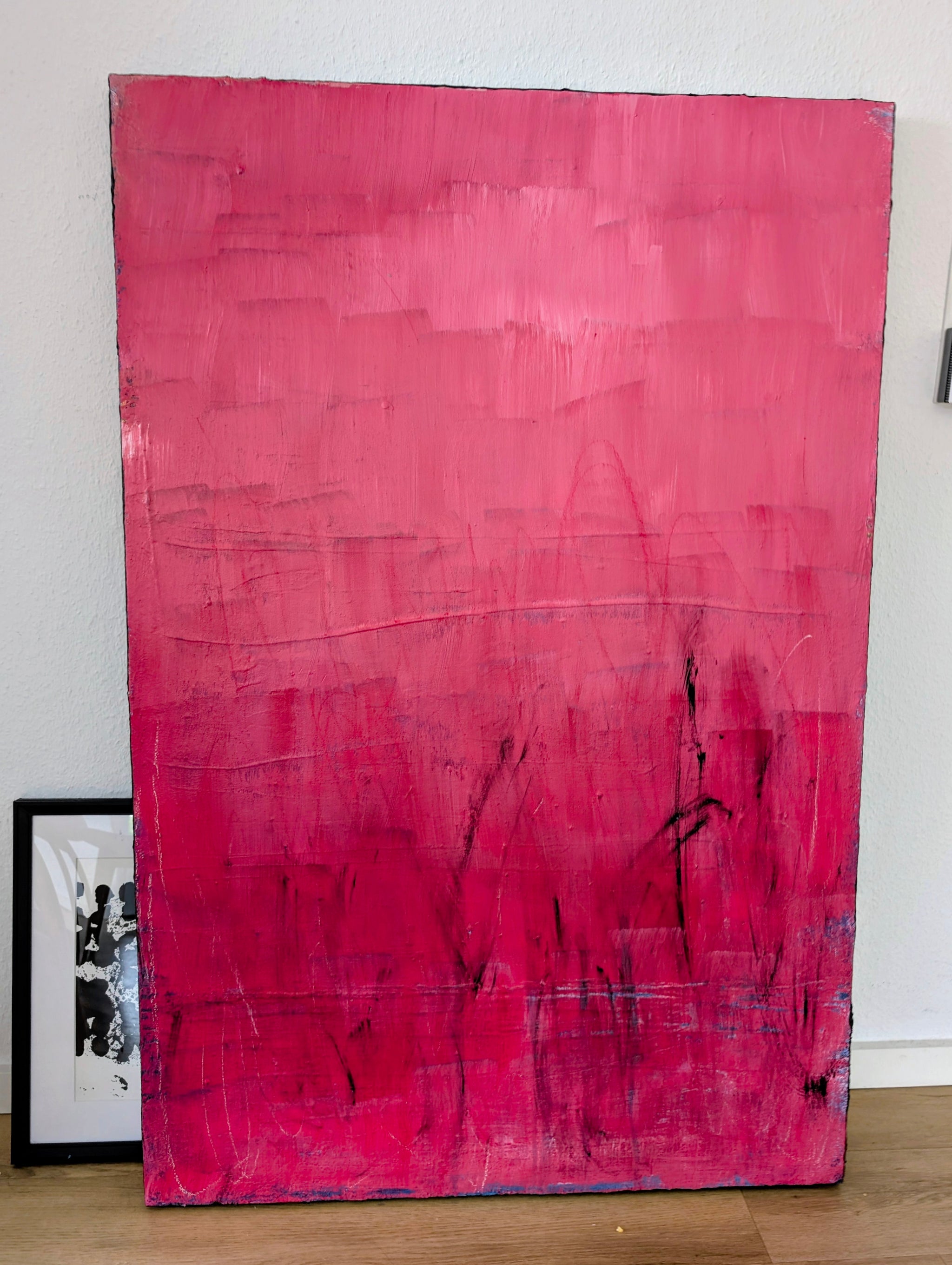 rotes Bild Wesenskraft nan cm – sofort verfügbares Wandbild in nan, Seitenansicht als Statement Kunst im Esszimmer oder Flur