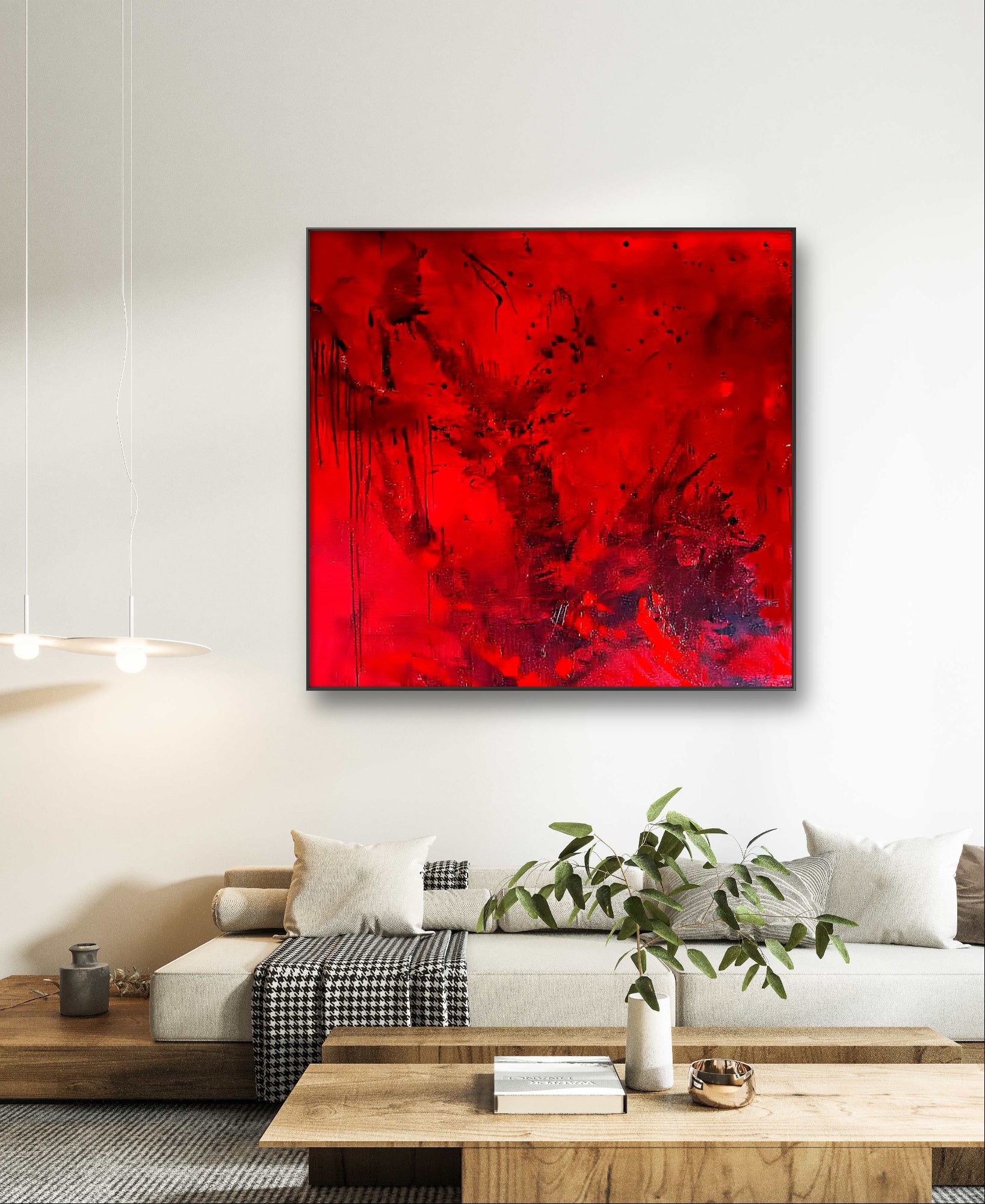 Ein modernes Wohnzimmer mit einem hellen Sofa, einem Couchtisch aus Holz und einer Grünpflanze wird durch "Butterfly", ein großes abstraktes Kunstwerk von Conny Wachsmann, hervorgehoben, das als überdimensionales Kunstwerk an der weißen Wand über dem Sofa hängt.