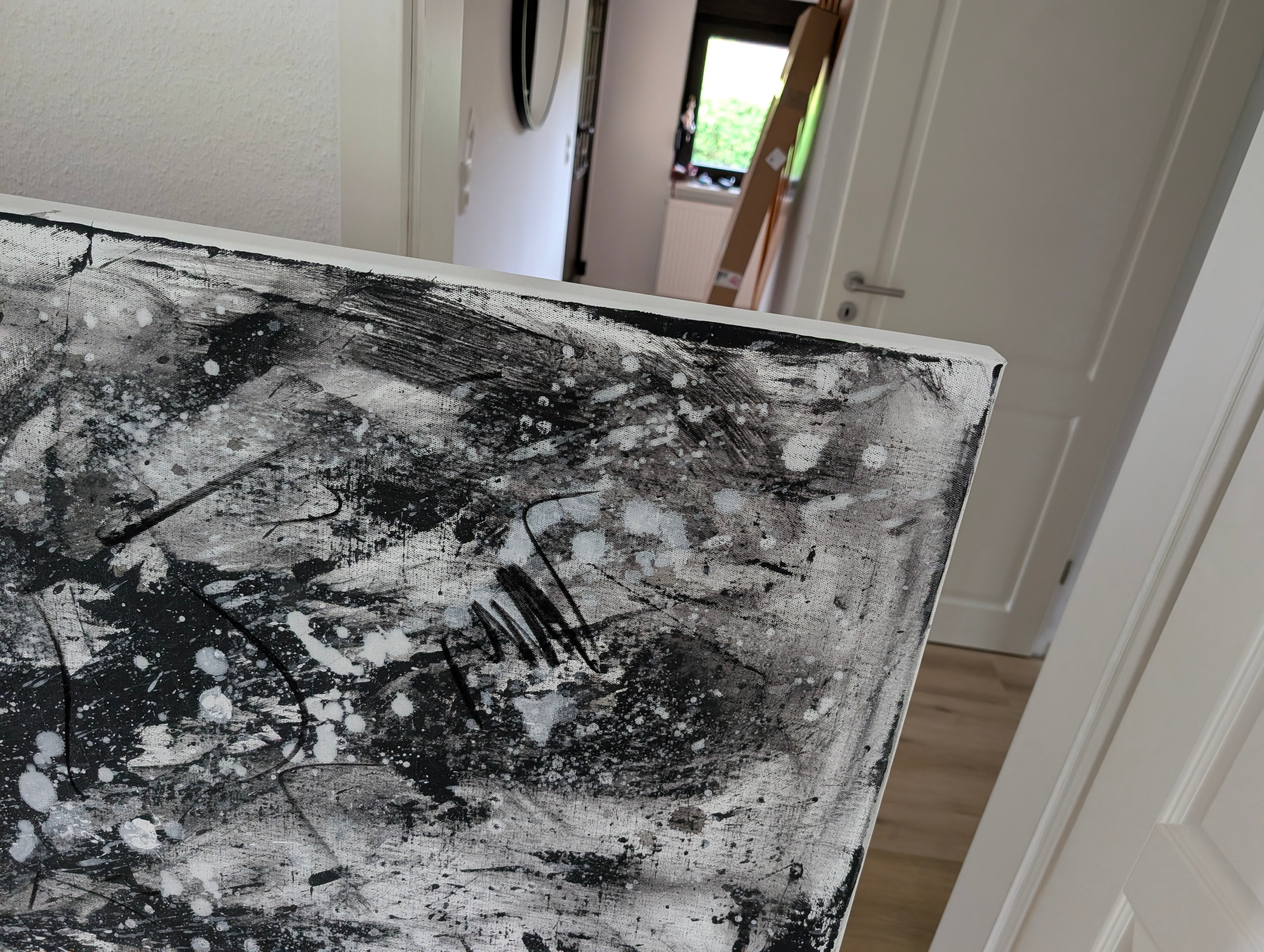Urknall – Großes abstraktes Schwarz-Weiß Gemälde (240 × 140 cm) als Auftragsarbeit – Großformatiges Wandbild für stilvolle Einrichtung