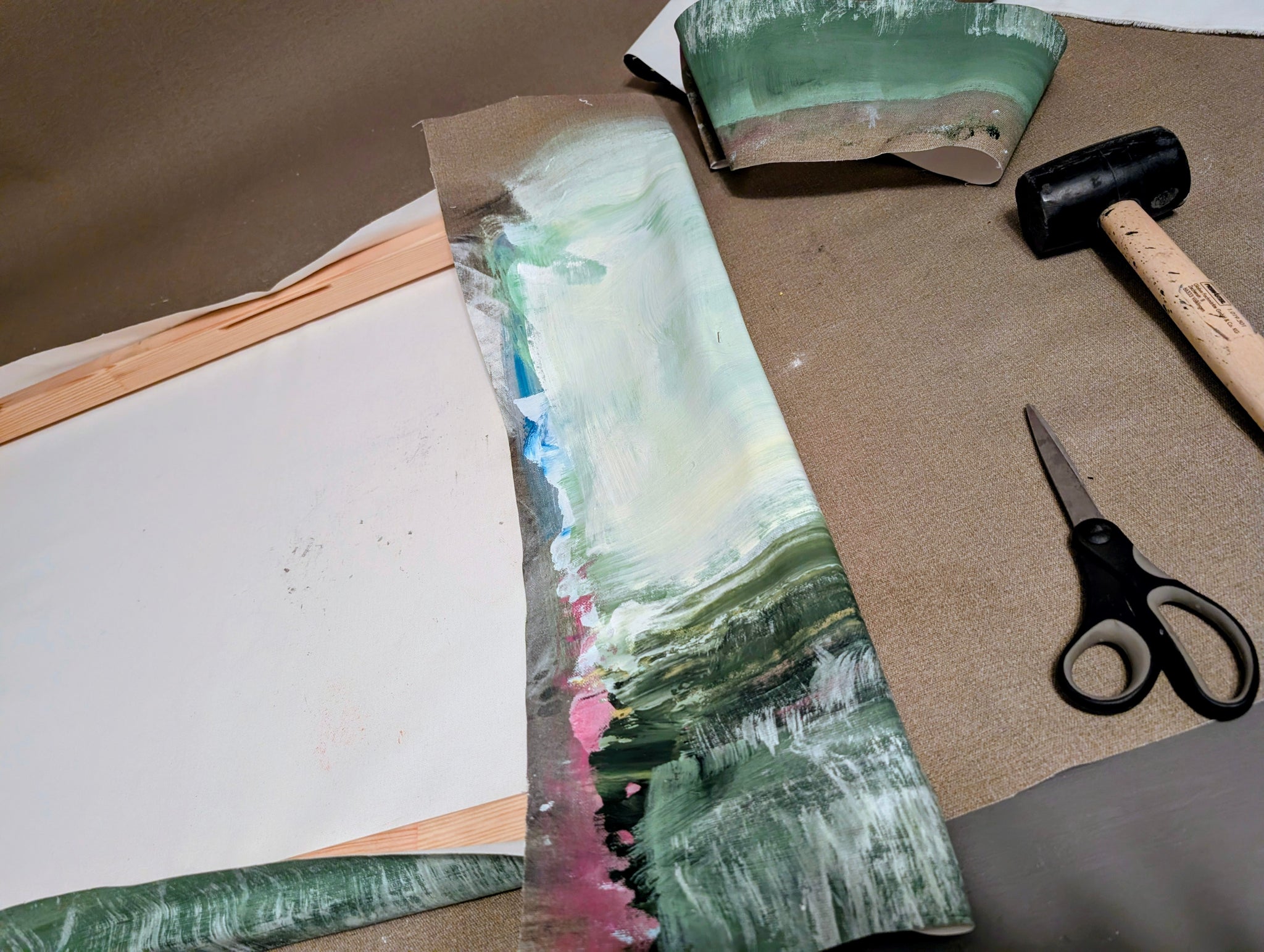 grünes Landschaftsbild 60 x 80 cm - Lichtblick im Unterholz – sofort versandbereites Leinwandbild in nan, großes Kunstwerk für moderne Wohnräume