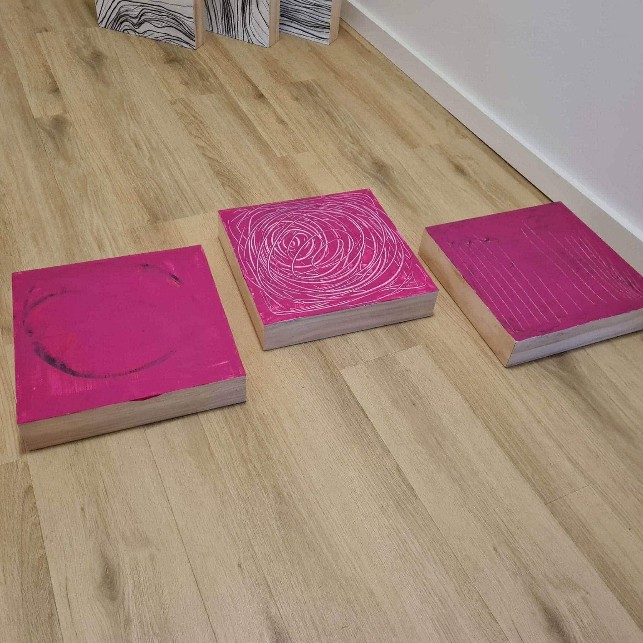Tagesgeschehen – sofort versandbereites Leinwandbild in nan, großes Kunstwerk für moderne Wohnräume