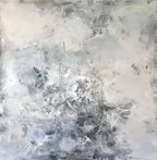 Das Bilderset „S/W Moderne“ der Künstlerin Conny Wachsmann zeigt ein abstraktes Gemälde mit wolkigen weißen, grauen und weichen schwarzen Pinselstrichen im zeitgenössischen Stil, wodurch ein strukturierter, nebliger Look und überlappende Muster auf der Leinwand entstehen.