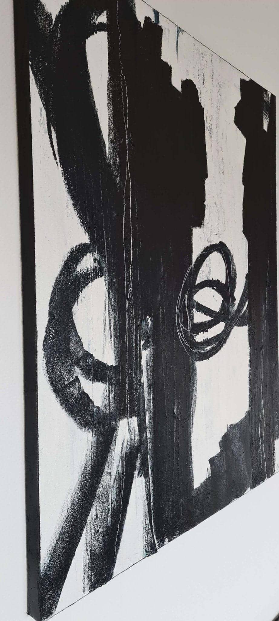Kunst auf Augenhöhe: Schwarz-weißes Gemälde für ein stilvolles Wohnzimmer Abstrakte Bilder & moderne Auftragsmalerei, abstrakte große bilder online kaufen, Auftrags Malere