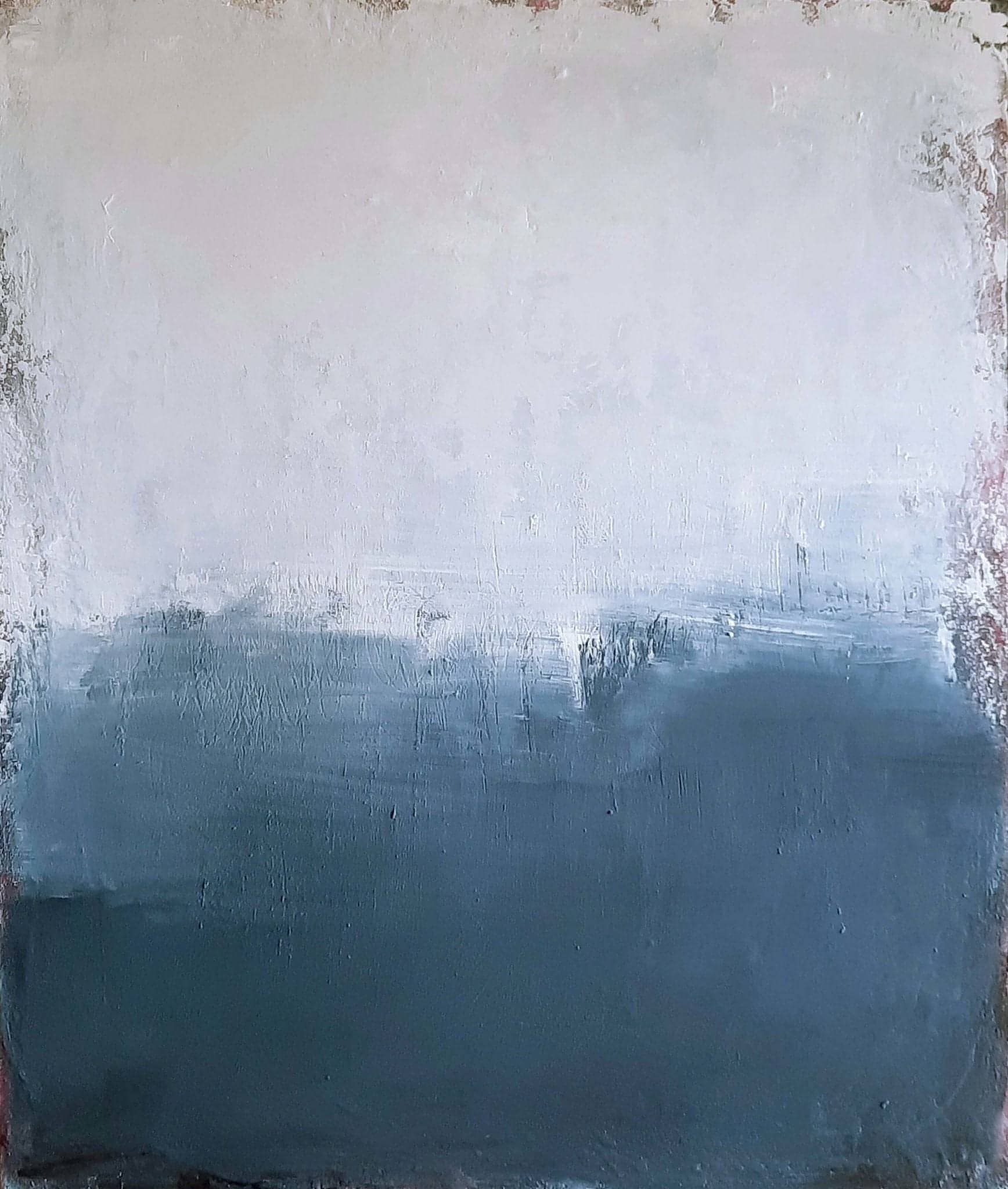 Ein Ausweg" von Conny Wachsmann besticht durch raue Textur und einen Farbverlauf von Paynesgrau bis Off-White, der dem Gemälde eine neblige, atmosphärische Wirkung verleiht.