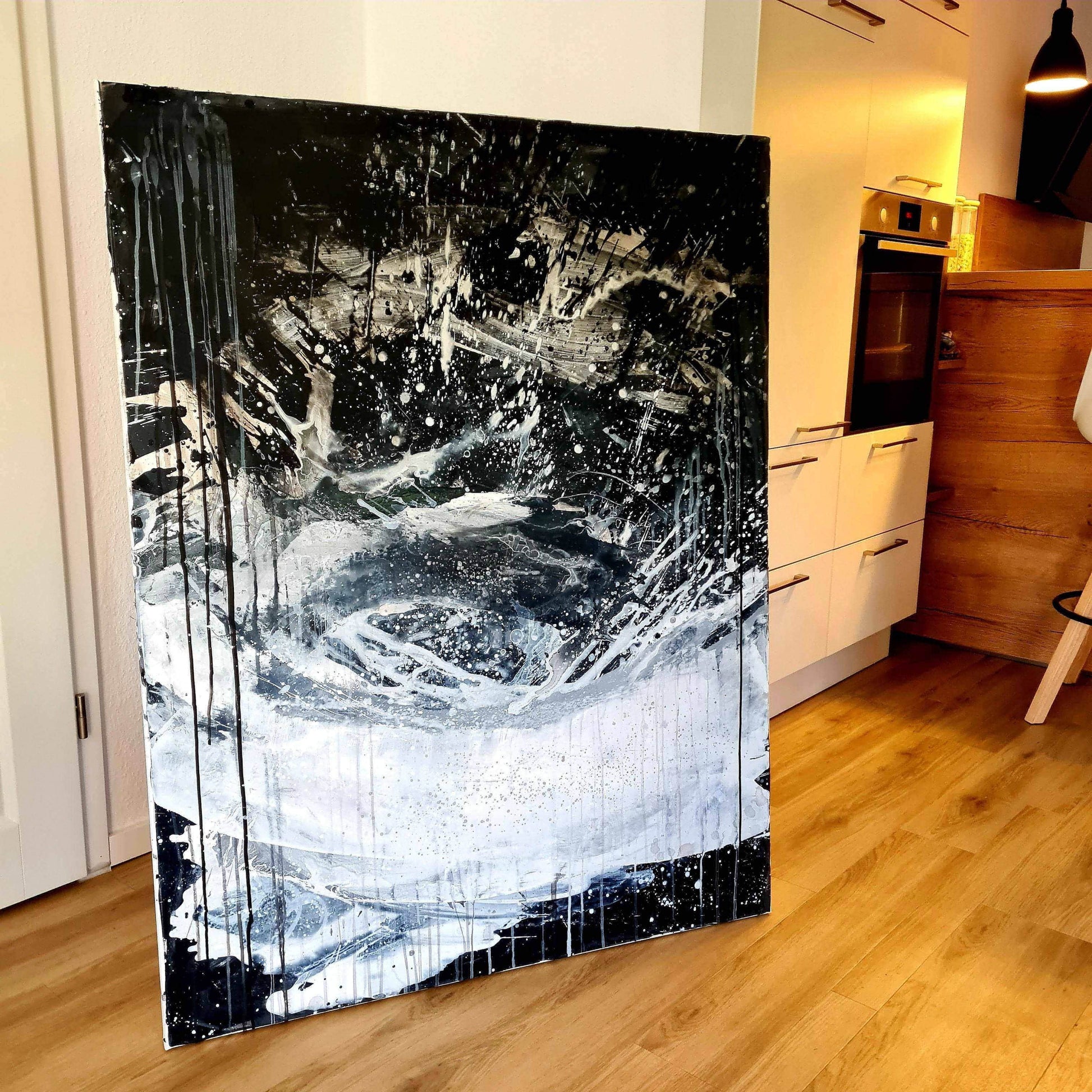 Schwungvolle Kontraste: Vorhandenes Schwarz-Weiß Gemälde Abstrakte Bilder & moderne Auftragsmalerei, abstrakte große bilder online kaufen, Auftrags Malere