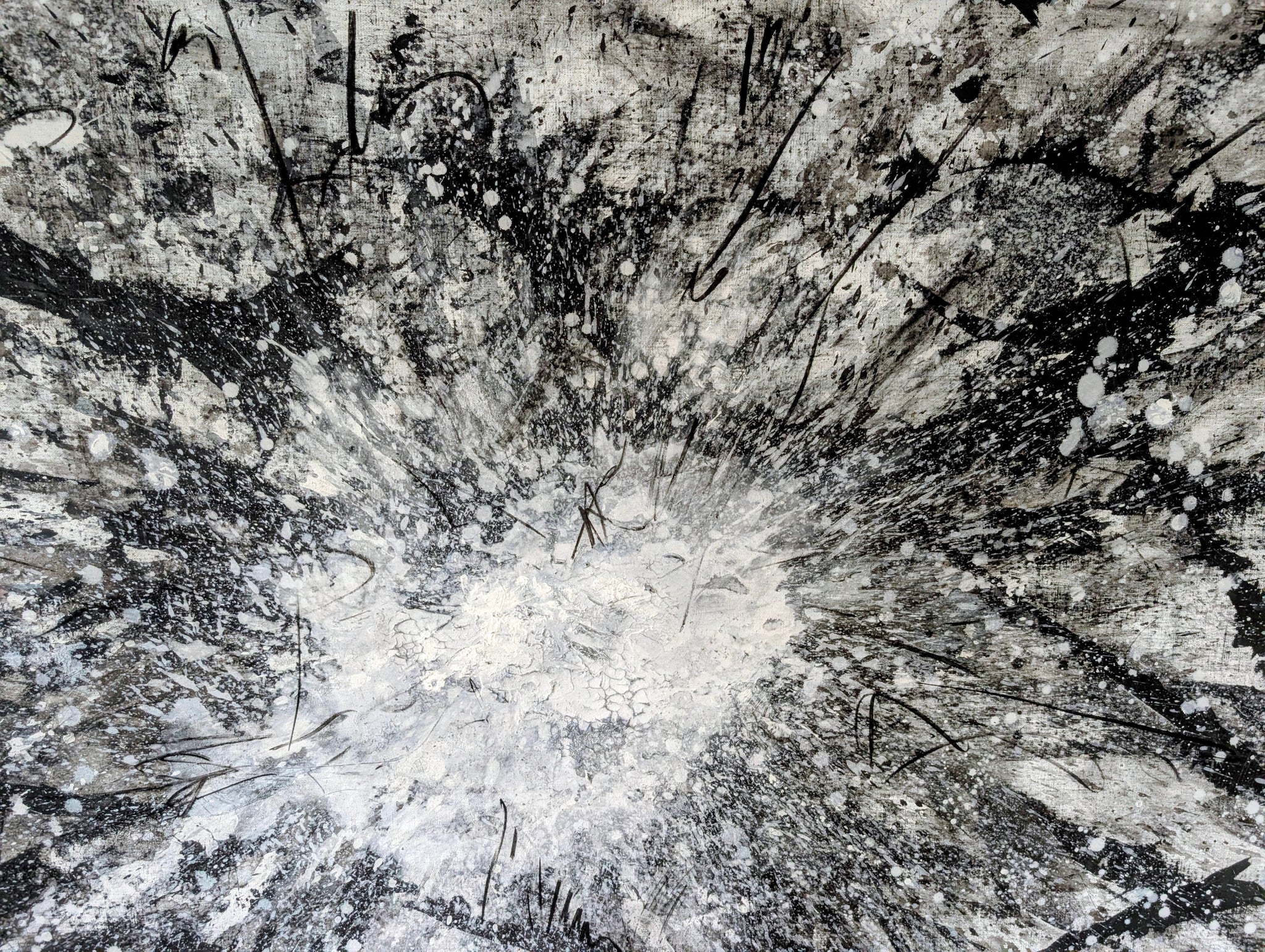 Urknall – Großes abstraktes Schwarz-Weiß Gemälde (240 × 140 cm) als Auftragsarbeit