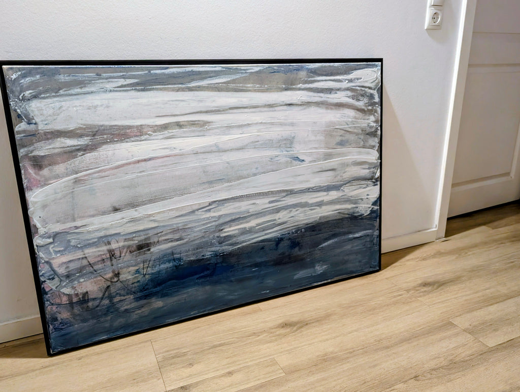 Blau weißes Bild - Gezeitenstille inkl. Schattenfugenrahmen