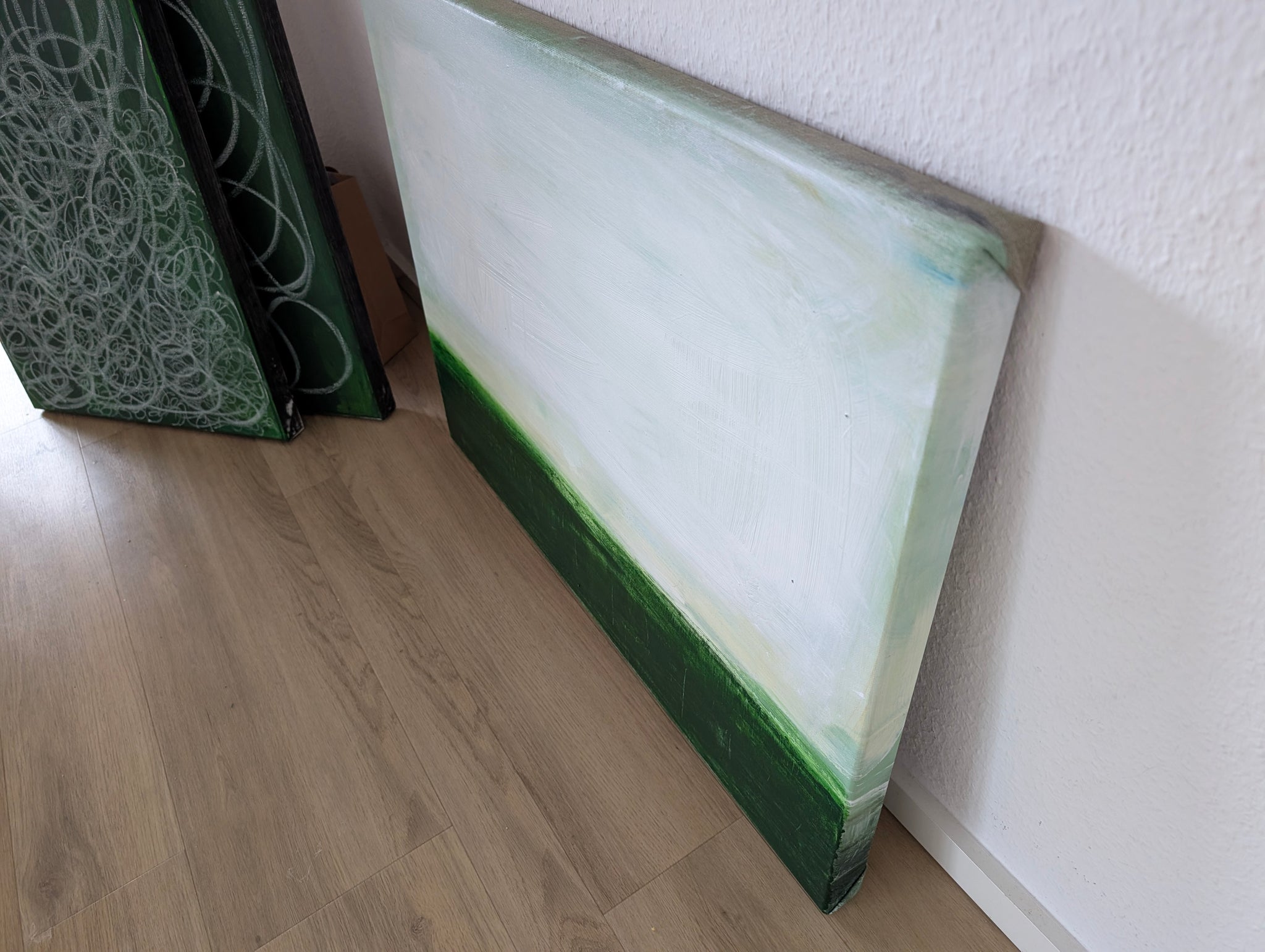 grünes Landschaftsbild 60 x 80 cm - Lichtblick im Unterholz – sofort versandbereites Leinwandbild in nan, großes Kunstwerk für moderne Wohnräume
